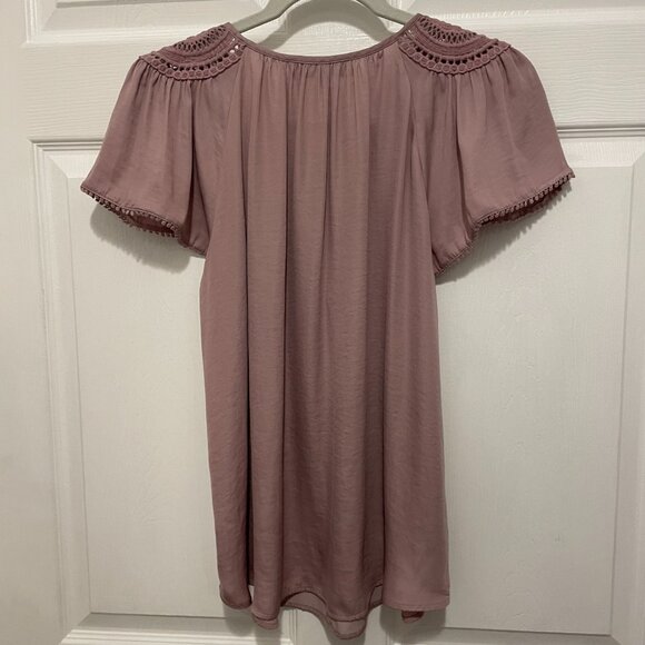 Loft Plum Flutter Sleeve Blouse- 25% Off Two or More Items - Picture 2 of 5